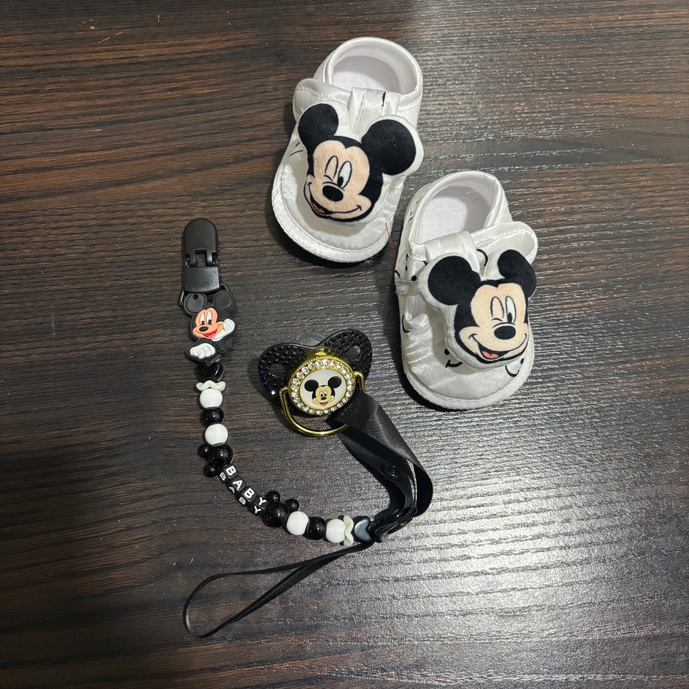 Shiny baby pacifiers and pacif - Baby Food Age recensione e prezzo