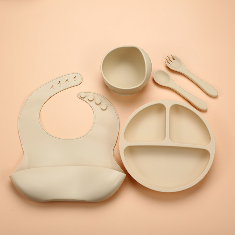5Pcs Silicone Baby Feeding Set - Silicone Suction Bowl recensione e prezzo