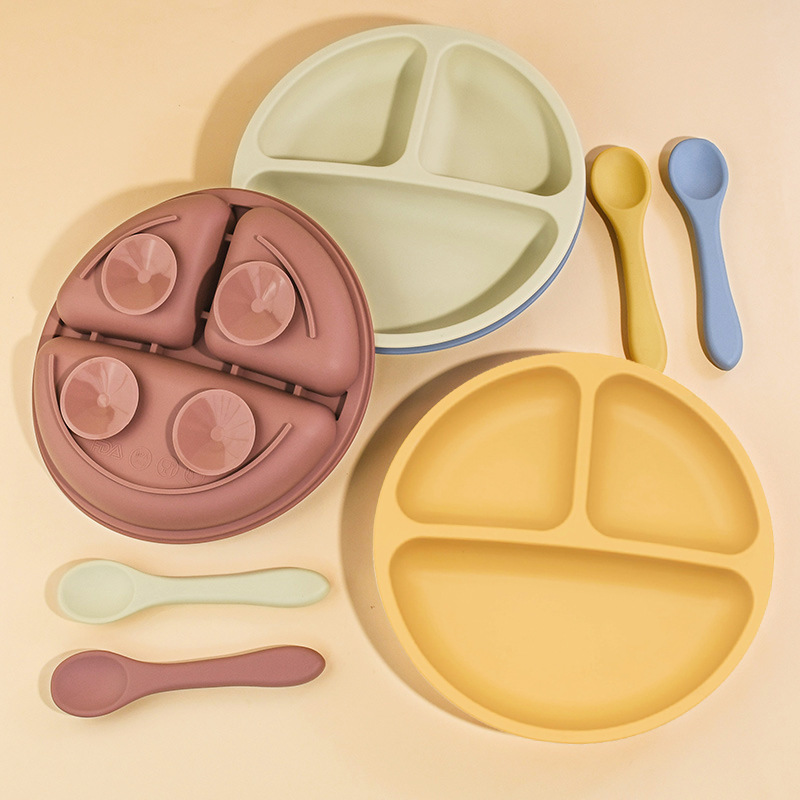 5Pcs Silicone Baby Feeding Set - Silicone Suction Bowl recensione e prezzo